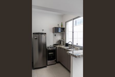Apartamento para alugar com 80m², 2 quartos e 2 vagasCozinha