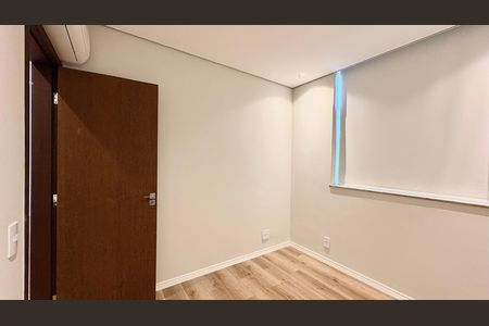 Apartamento à venda com 74m², 3 quartos e 1 vaga Apartamento à venda com 74m², 3 quartos e 1 vagaQuarto 2