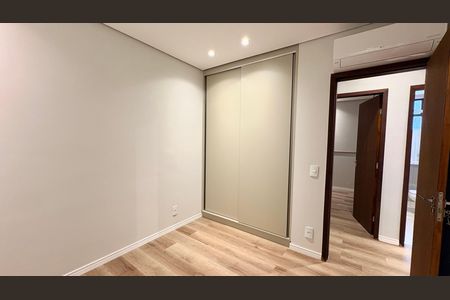 Apartamento à venda com 74m², 3 quartos e 1 vaga Apartamento à venda com 74m², 3 quartos e 1 vagaQuarto 2