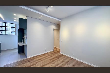 Apartamento à venda com 74m², 3 quartos e 1 vaga Apartamento à venda com 74m², 3 quartos e 1 vagaSala
