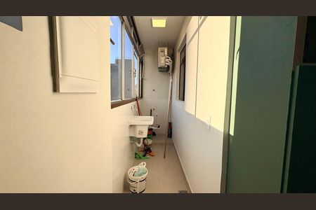 Apartamento à venda com 74m², 3 quartos e 1 vaga Apartamento à venda com 74m², 3 quartos e 1 vagaÁrea de Serviço