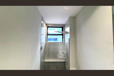 Apartamento à venda com 74m², 3 quartos e 1 vaga Apartamento à venda com 74m², 3 quartos e 1 vagaBanheiro Social