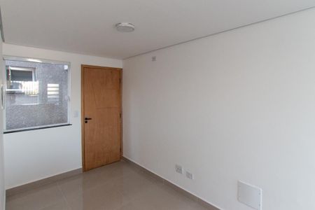Apartamento à venda com 33m², 2 quartos e sem vaga