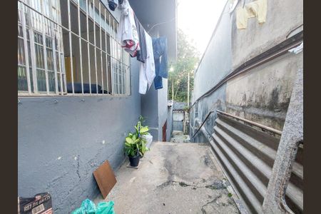 Casa à venda com 100m², 3 quartos e sem vaga Casa à venda com 100m², 3 quartos e sem vagaQuintal