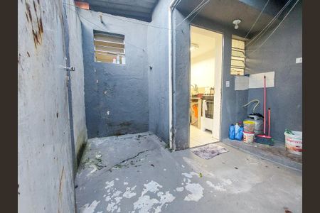 Casa à venda com 100m², 3 quartos e sem vaga Casa à venda com 100m², 3 quartos e sem vagaQuintal