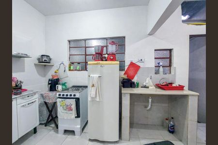 Casa à venda com 100m², 3 quartos e sem vaga Casa à venda com 100m², 3 quartos e sem vagaCozinha