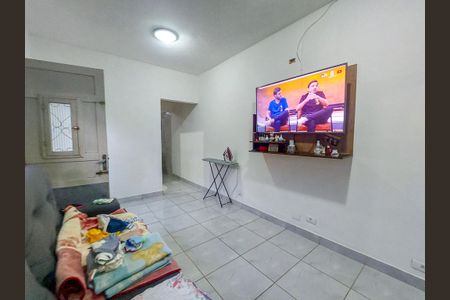 Casa à venda com 100m², 3 quartos e sem vaga Casa à venda com 100m², 3 quartos e sem vagaSala