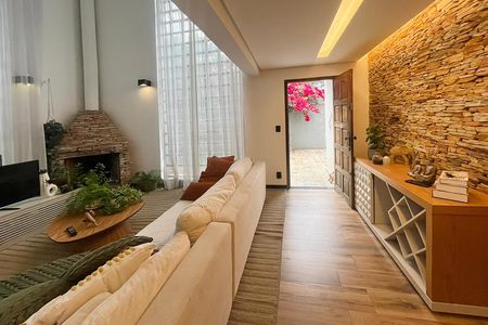 Sala de Estar de casa para alugar com 3 quartos, 274m² em Ouro Preto, Belo Horizonte