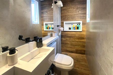 Casa para alugar com 274m², 3 quartos e 4 vagasBanheiro