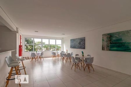 Apartamento para alugar com 47m², 2 quartos e 1 vaga Apartamento para alugar com 47m², 2 quartos e 1 vagaÁrea comum - Salão de festas