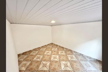 Quarto  de casa para alugar com 1 quarto, 40m² em Parque Peruche, São Paulo