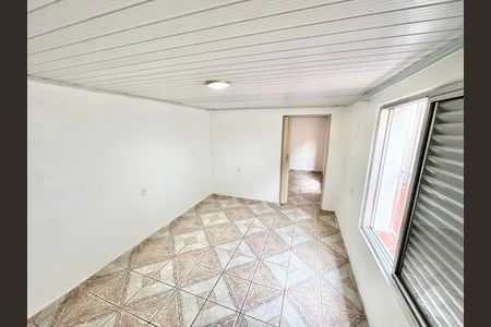 Sala de casa para alugar com 1 quarto, 40m² em Parque Peruche, São Paulo