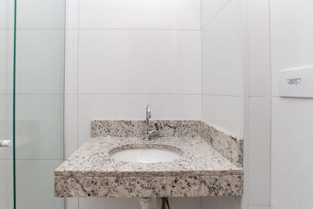 Apartamento à venda com 31m², 2 quartos e sem vaga Apartamento à venda com 31m², 2 quartos e sem vagaBanheiro