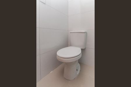 Apartamento à venda com 31m², 2 quartos e sem vaga Apartamento à venda com 31m², 2 quartos e sem vagaBanheiro