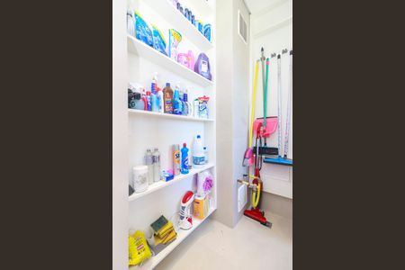 Área de Serviço de apartamento para alugar com 2 quartos, 89m² em Santo Amaro, São Paulo