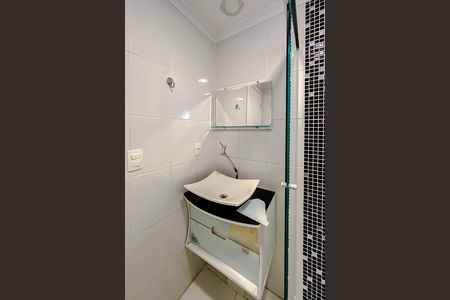 Apartamento à venda com 65m², 3 quartos e 2 vagas Apartamento à venda com 65m², 3 quartos e 2 vagasBanheiro