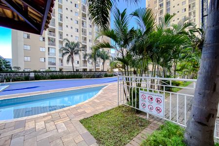 Apartamento à venda com 65m², 3 quartos e 2 vagas Apartamento à venda com 65m², 3 quartos e 2 vagasÁrea comum - Piscina