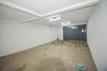 Casa para alugar com 222m², 4 quartos e 6 vagas Casa para alugar com 222m², 4 quartos e 6 vagasGaragem