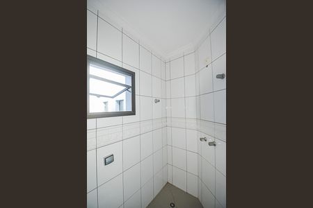 Casa para alugar com 222m², 4 quartos e 6 vagas Casa para alugar com 222m², 4 quartos e 6 vagasBanheiro da Suíte 4