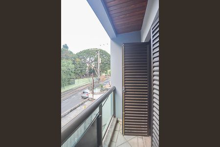 Casa para alugar com 222m², 4 quartos e 6 vagas Casa para alugar com 222m², 4 quartos e 6 vagasSacada do Quarto Suíte