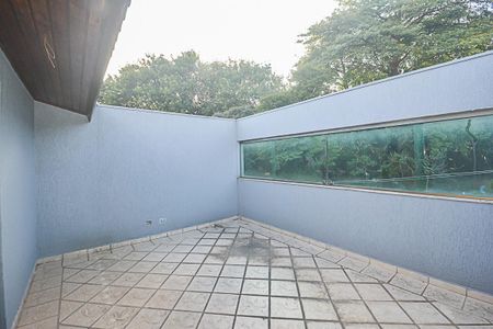Casa para alugar com 222m², 4 quartos e 6 vagas Casa para alugar com 222m², 4 quartos e 6 vagasVaranda do Quarto 4 - Suíte