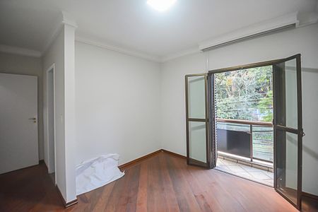 Casa para alugar com 222m², 4 quartos e 6 vagas Casa para alugar com 222m², 4 quartos e 6 vagasQuarto Suíte
