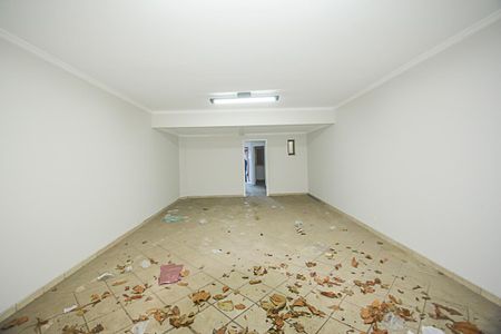 Casa para alugar com 222m², 4 quartos e 6 vagas Casa para alugar com 222m², 4 quartos e 6 vagasGaragem