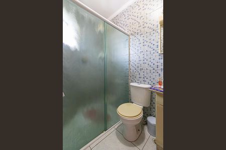 Casa à venda com 300m², 3 quartos e 2 vagas Casa à venda com 300m², 3 quartos e 2 vagasBanheiro Suíte