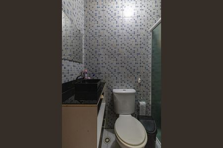 Casa à venda com 300m², 3 quartos e 2 vagas Casa à venda com 300m², 3 quartos e 2 vagasBanheiro