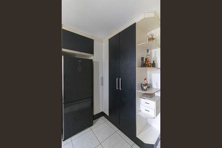 Casa à venda com 300m², 3 quartos e 2 vagas Casa à venda com 300m², 3 quartos e 2 vagasCozinha