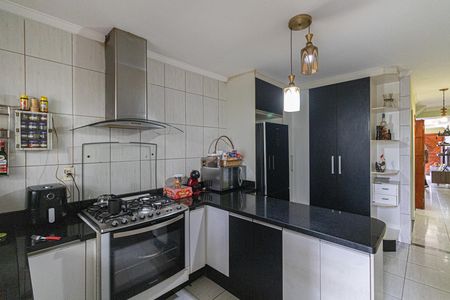 Casa à venda com 300m², 3 quartos e 2 vagas Casa à venda com 300m², 3 quartos e 2 vagasCozinha
