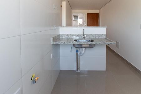 Apartamento à venda com 33m², 2 quartos e sem vaga Apartamento à venda com 33m², 2 quartos e sem vagaCozinha e Área de Serviço