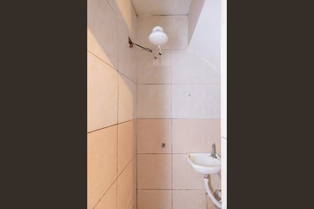 Banheiro de kitnet/studio para alugar com 1 quarto, 50m² em Anhanguera, São Paulo