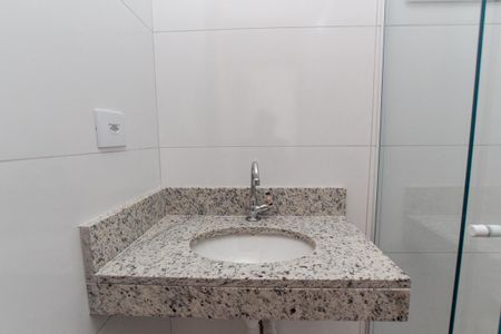 Apartamento à venda com 31m², 2 quartos e sem vaga Apartamento à venda com 31m², 2 quartos e sem vagaBanheiro