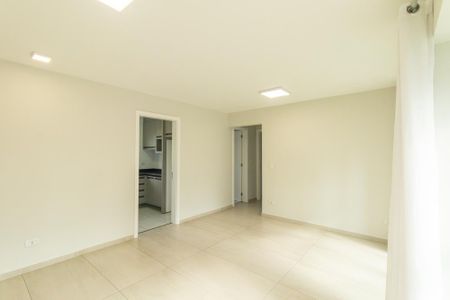 Apartamento à venda com 70m², 2 quartos e 2 vagas Apartamento à venda com 70m², 2 quartos e 2 vagasSala