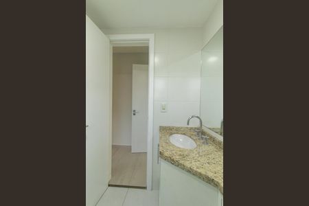 Banheiro da Suíte de apartamento à venda com 2 quartos, 70m² em Água Verde, Curitiba