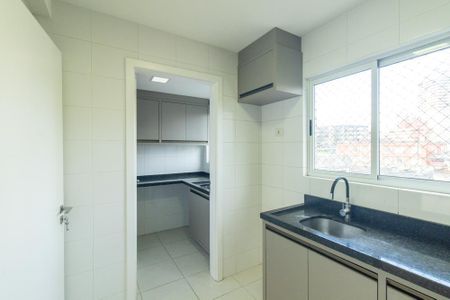 Cozinha  de apartamento à venda com 2 quartos, 70m² em Água Verde, Curitiba