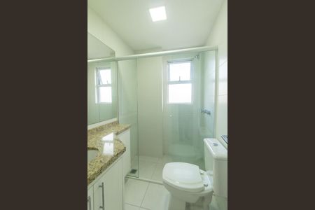 Apartamento à venda com 70m², 2 quartos e 2 vagas Apartamento à venda com 70m², 2 quartos e 2 vagasBanheiro Social