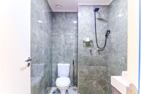Apartamento para alugar com 39m², 2 quartos e sem vaga Apartamento para alugar com 39m², 2 quartos e sem vagaBanheiro