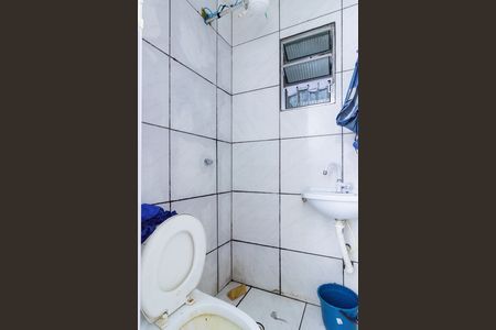 Banheiro de kitnet/studio para alugar com 1 quarto, 60m² em Anhanguera, São Paulo