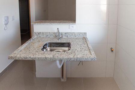 Apartamento à venda com 31m², 2 quartos e sem vaga Apartamento à venda com 31m², 2 quartos e sem vagaCozinha e Área de Serviço