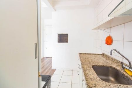 Cozinha de apartamento para alugar com 2 quartos, 56m² em Sarandi, Porto Alegre