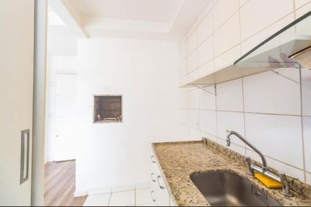 Cozinha de apartamento para alugar com 2 quartos, 56m² em Sarandi, Porto Alegre