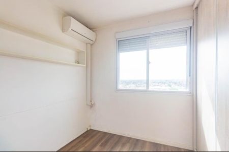Quarto 1 de apartamento para alugar com 2 quartos, 56m² em Sarandi, Porto Alegre