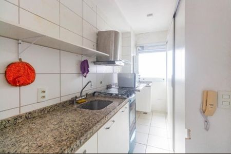 Cozinha de apartamento para alugar com 2 quartos, 56m² em Sarandi, Porto Alegre