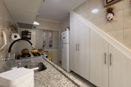 Casa à venda com 117m², 3 quartos e sem vaga Casa à venda com 117m², 3 quartos e sem vagaCozinha