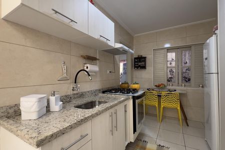 Casa à venda com 117m², 3 quartos e sem vaga Casa à venda com 117m², 3 quartos e sem vagaCozinha