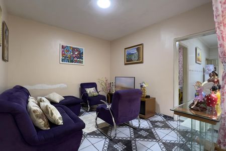 Casa à venda com 117m², 3 quartos e sem vaga Casa à venda com 117m², 3 quartos e sem vagaSala