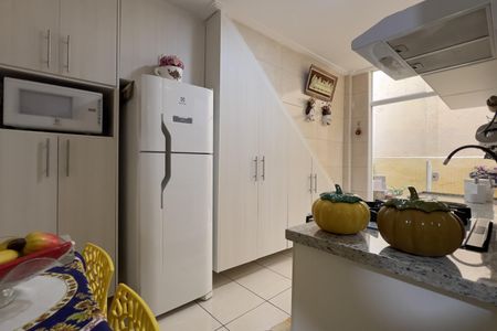Casa à venda com 117m², 3 quartos e sem vaga Casa à venda com 117m², 3 quartos e sem vagaCozinha
