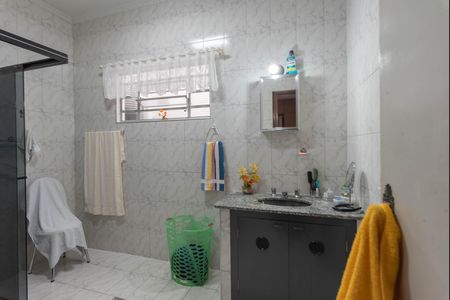 Casa para alugar com 280m², 3 quartos e 6 vagas Casa para alugar com 280m², 3 quartos e 6 vagasBanheiro da Suíte